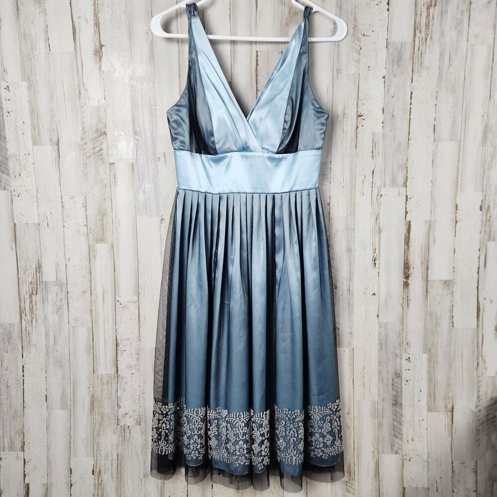 Morgan & Co Midi Formal Dress Blue Size 5/6